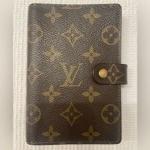 Louis Vuitton organizer wallet